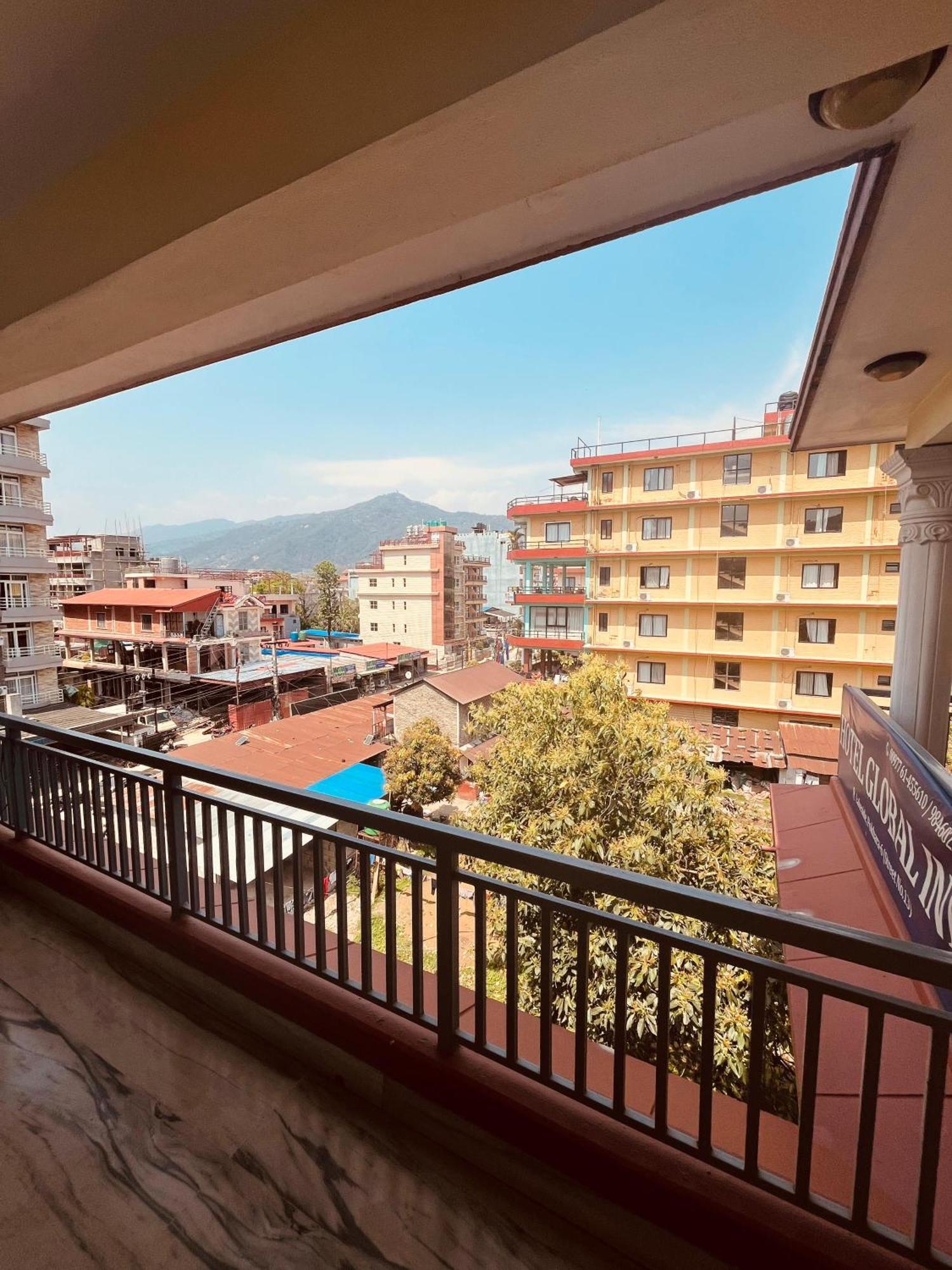 Hotel Global Inn Pokhara Zewnętrze zdjęcie